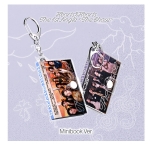 ﻿Hearts2Hearts (﻿하츠투하츠) 1st Single Album ﻿- The Chase ﻿(Minibook Ver.)(스마트앨범)