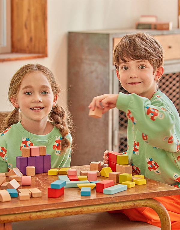 코코모메<BR/>네크라인-올오버맨투맨[CCM2003]