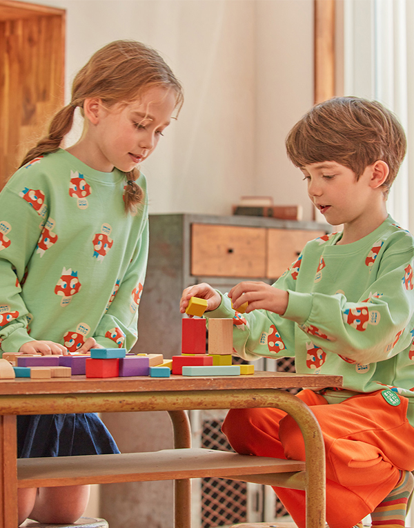 코코모메<BR/>네크라인-올오버맨투맨[CCM2003]