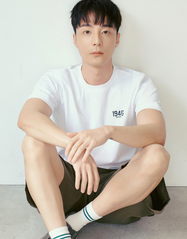 크루넥심플티[UMZ7009]