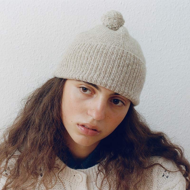 수퍼브 폼폼 비니 &ndash; 내추럴 멜란지