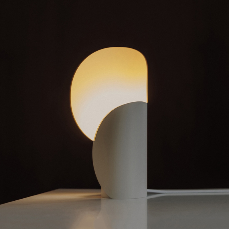 Jadoo Table Lamp