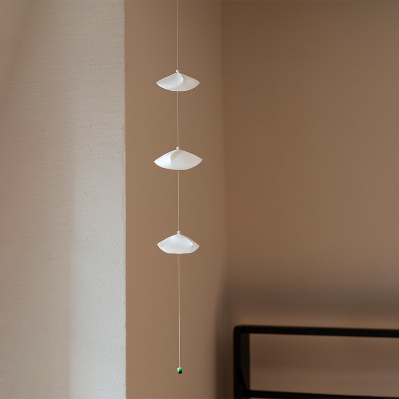 하얀 옥사 모빌 (3구)