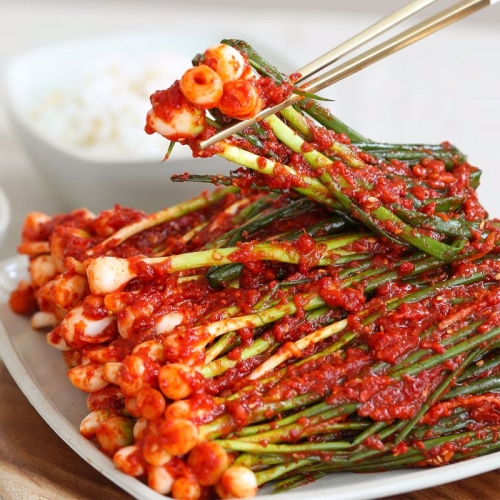 알싸하고 칼칼한 햇 쪽파 파김치