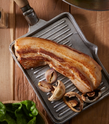 미트프로젝트 허브 먹은 돼지 통삼겹 500g (냉장, 캐나다산)