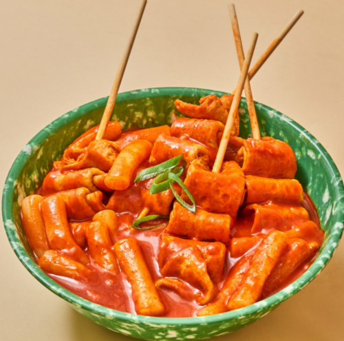 [귀빈정]제천빨간오뎅떡볶이558g (꼬치어묵4개입128g+말랑떡350g+빨간소스80g) 1팩