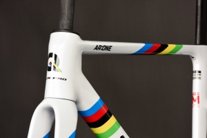 AR:ONE UCI Edition 커스텀컬러