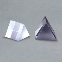 정삼각 프리즘