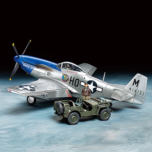 [25205] 1/48 P-51D & 4x4 LV