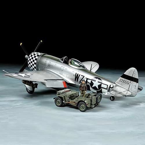 [25214] 1/48 P-47D Bubbletop & 4x4 LV