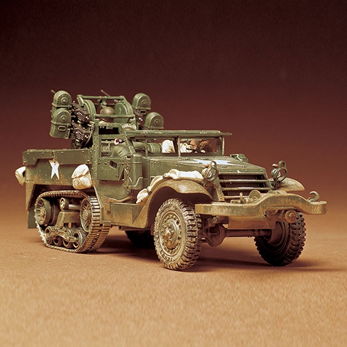 [35081] 1/35 U.S. Multiple Gun Carriage M16