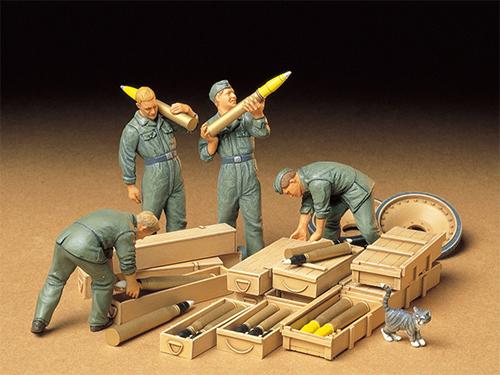 [35188] 1/35 German Tank Ammo-loading Crew Set