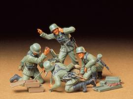 [35193] 1/35 German Mortar Team Set