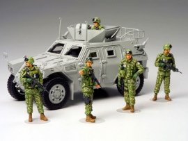 [35276] 1/35 JGSDF Infantry Iraq Humanitarian Assistance Team