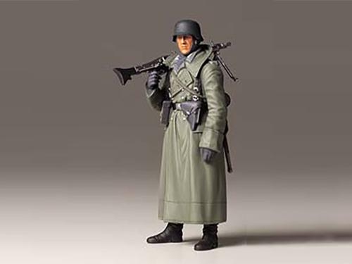 [36306] 1/16 German Machine Gunner w/Greatcoat