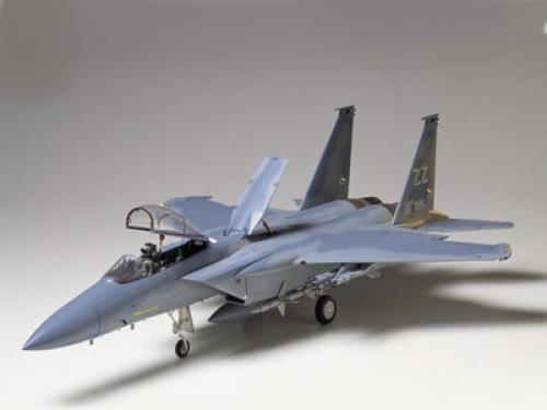 [60304] 1/32 McDonnell-Douglas F-15C Eagle