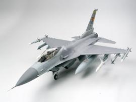 [60315] 1/32 Lockheed Martin F-16CJ Blk 50 - Fighting Falcon