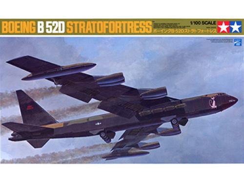 [60025] 1/100 Boeing B52D Stratofortress