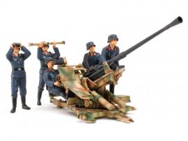 [35302] 1/35 German Flak 37 W/Crew