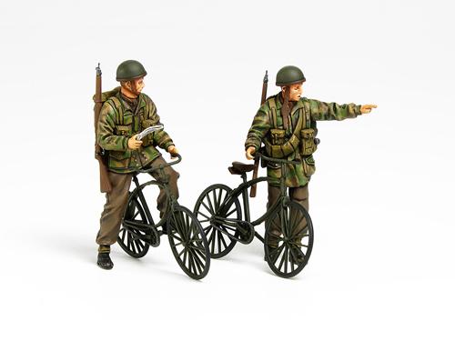 [35333] 1/35 British Paratroop/Bicycle