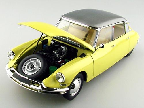 [88889698] Citroen DS19