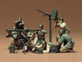 [35086] 1/35 U.S. Gun and Mortar Team