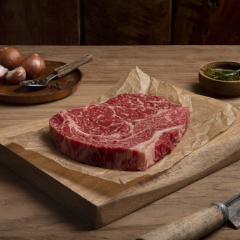 [설성목장] 1++ 무항생제 한우 등심 스테이크 300g (냉장)