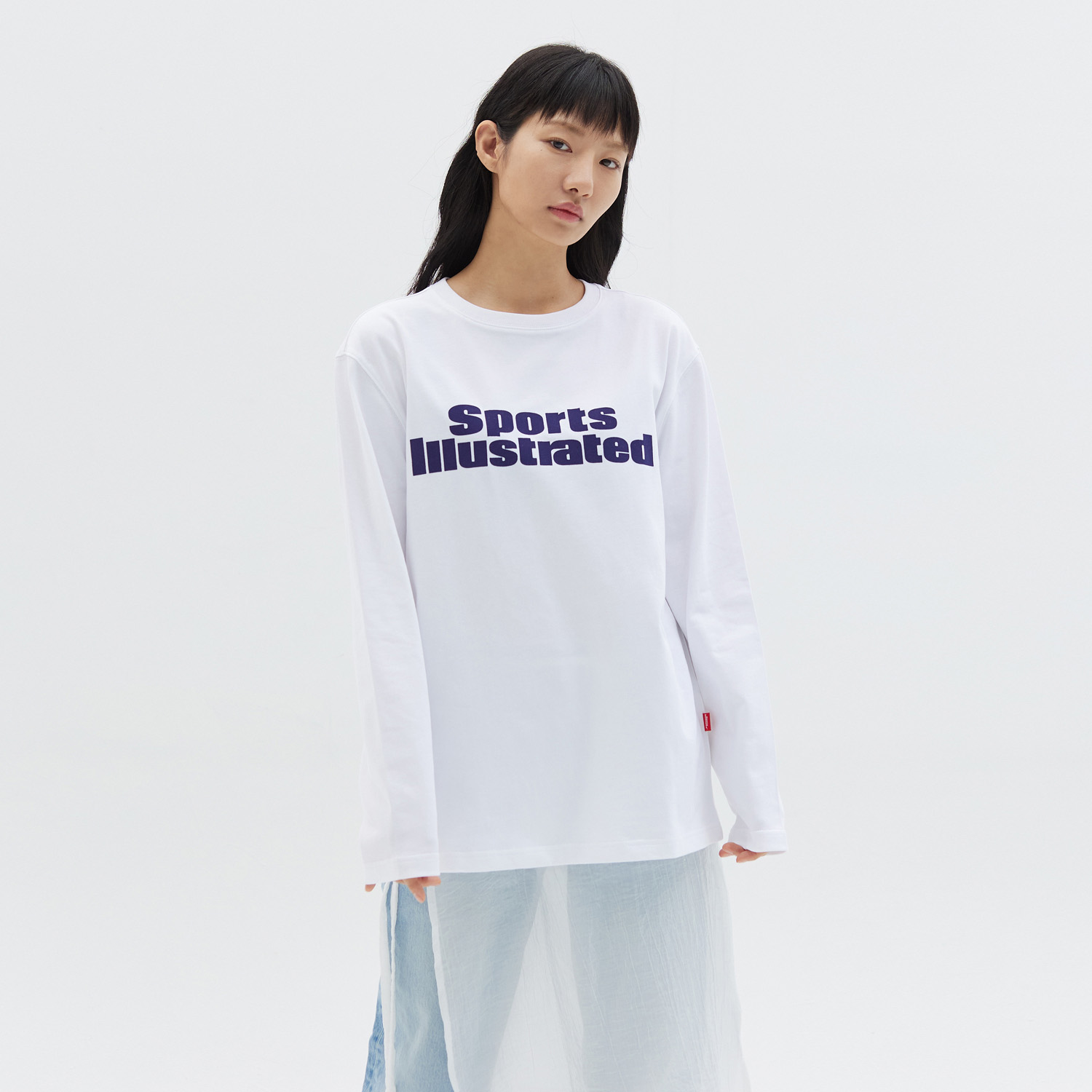 스포츠일러스트레이티드 스택 로고 긴소매티셔츠 (화이트)