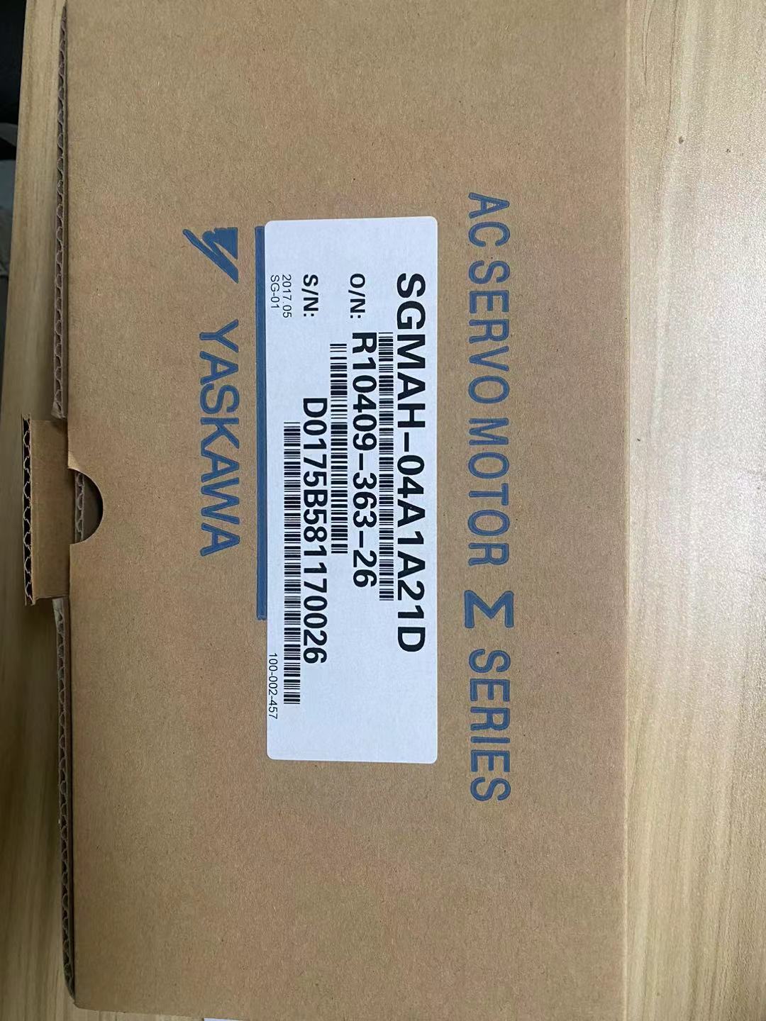 YASKAWA SGMAH- 04A1A21D