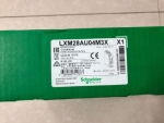 SCHNEIDER LXM28AU04M3X