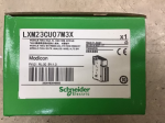 SCHNEIDER LXM23CU07M3X