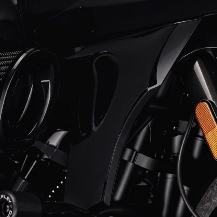 페어링 스포일러 - 비비드 블랙 (24년 이후 로드 글라이드)