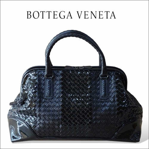 보테가베네타(Bottega Veneta) 에나멜 빅토드백