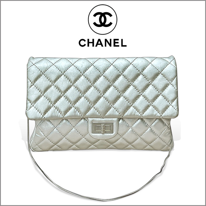 샤넬(chanel)실버 퀼트 가죽 체인 클러치백