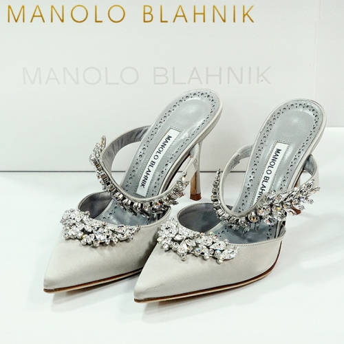 manolo blahnlk 마놀로 블라닉 실버 새틴 루룸 뮬(230mm)