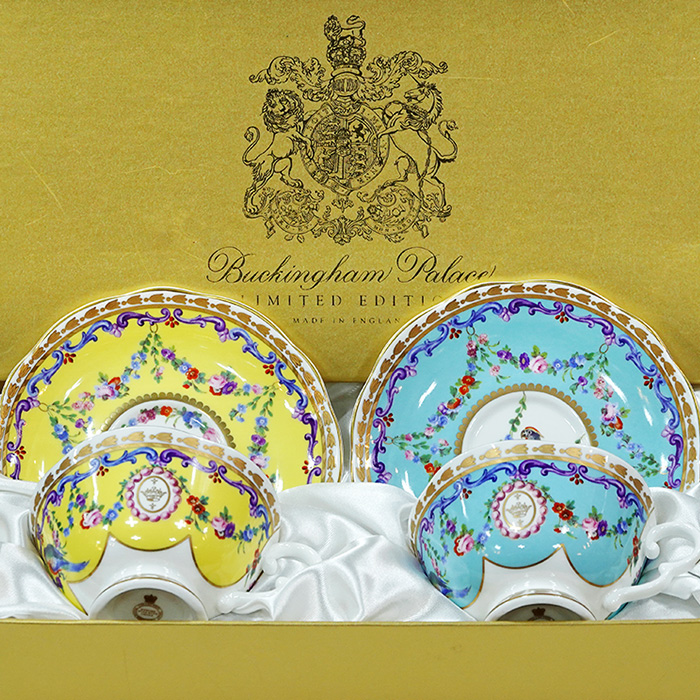 영국산 로얄 컬렉션 버킹엄 팰리스 22캐럿골드 한정판 찻잔세트(레어)