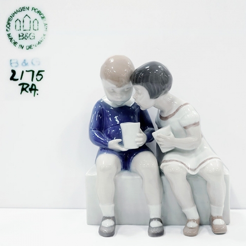 덴마크 빙앤그뢴달 우유 마시는 소녀소년 피겨린#2175