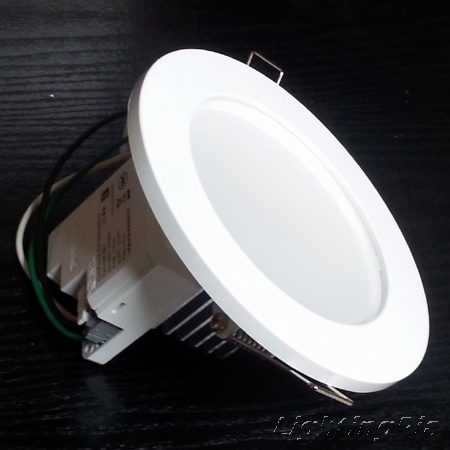 필립스 4인치 LED 7W 매입등(타공98~105mm)