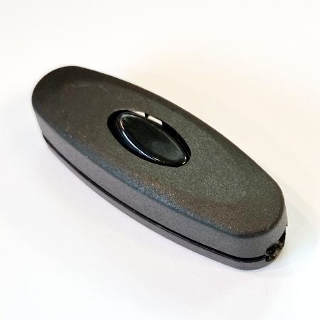 흑색 중간스위치(S/W)-눌러조립하는 형태