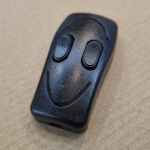 흑색 쌍(더블)중간스위치(S/W)-나사조립하는 형태