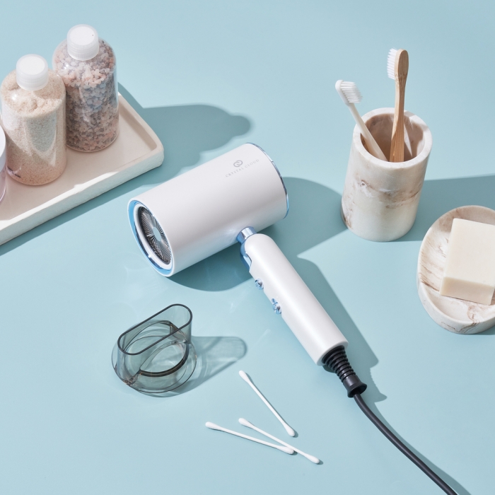 고출력 접이식 헤어 드라이기